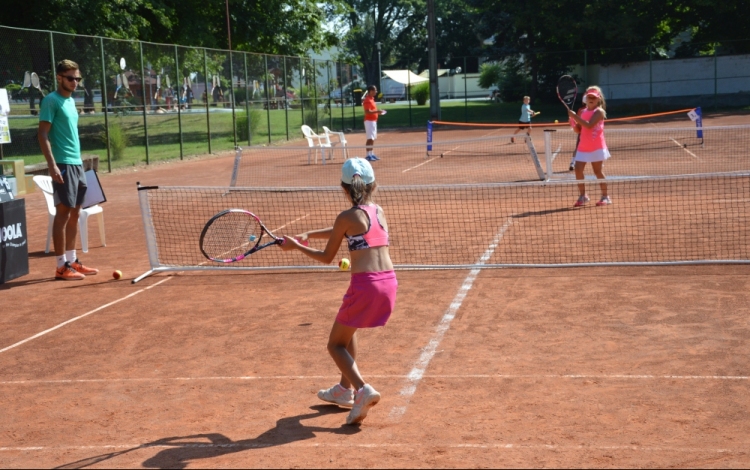 Országos gyermek teniszversenynek adott otthont Félegyháza