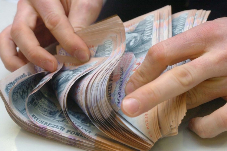 A régi 20 000 forintos bankjegyek már csak idén használhatóak