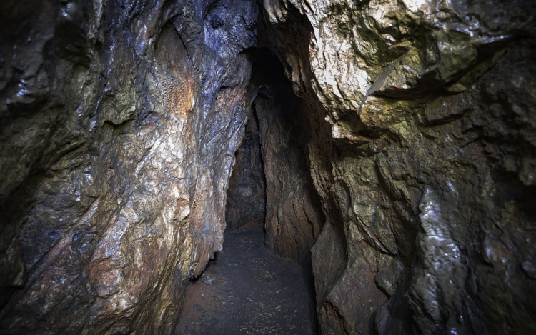 Biztonságosabbak lesznek Észak-Magyarország barlangjai