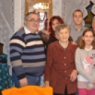 A 90 éves Marika néni életét az unokák teszik teljessé
