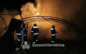 Fóliasátor égett Petőfiszálláson