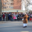 Farsangi felvonulás a Kossuth utcán