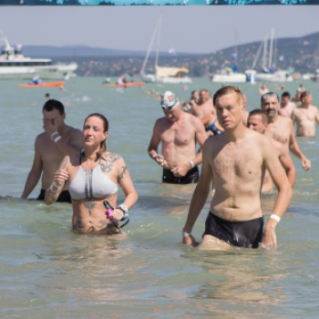 Egymillió kilométert úsztak a résztvevők a Balaton-átúszás történetében