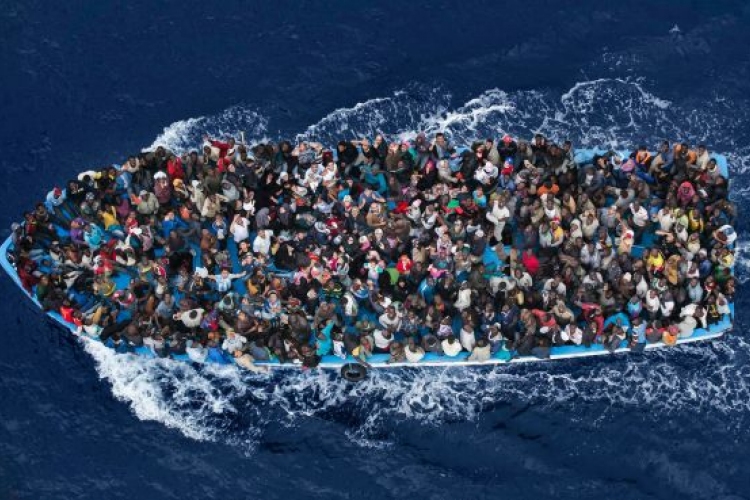 Elsüllyedt egy migránsokat szállító hajó a török partoknál, többen meghaltak