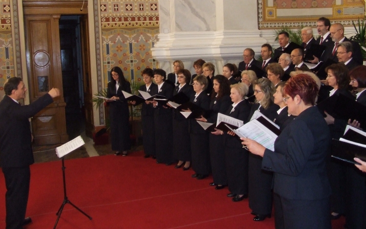 Egyházi dalcsokor a Zenebarátok Kórusától