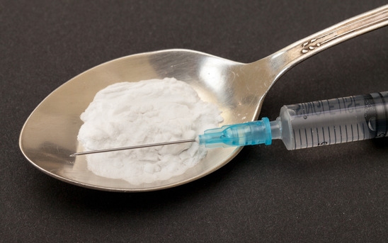 Évente mintegy 65 tonna heroin érkezik az EU-ba a Balkánon keresztül