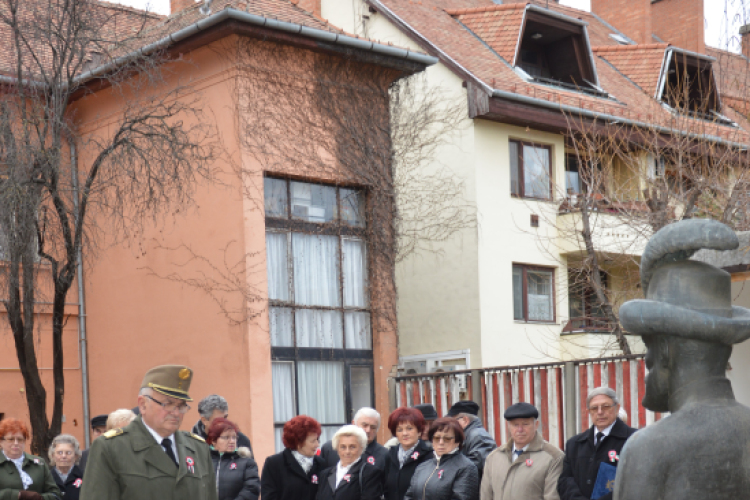 Bem József mellszobra előtt tisztelegtek