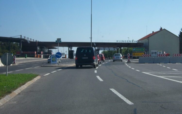 Szúrópróbaszerű határellenőrzés kezdődik a burgenlandi-magyar határszakaszon