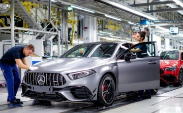 Negyedik a Mercedes-gyár az 500 legnagyobb magyar cég listáján