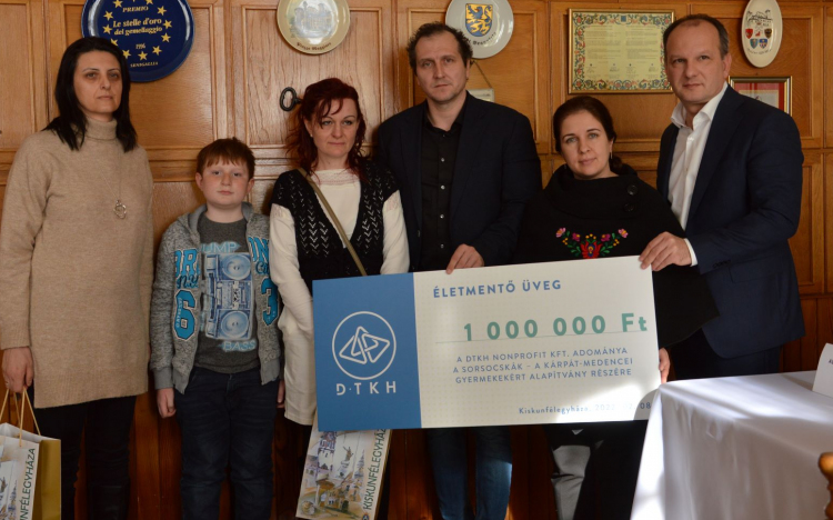 Egymillió forint gyűlt össze Kiskunfélegyházán az Életmentő Üveggyűjtési Akción