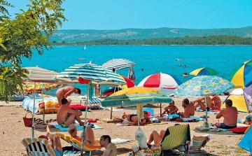Lehet szuperolcsó a nyaralás: rengeteg magyar utazik így augusztusban