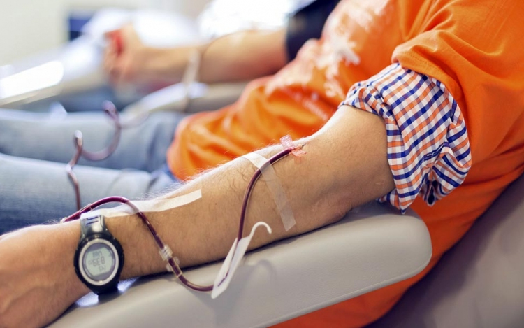 Véradások júliusban