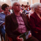 Verssel és zenés műsorral köszöntötték az időseket