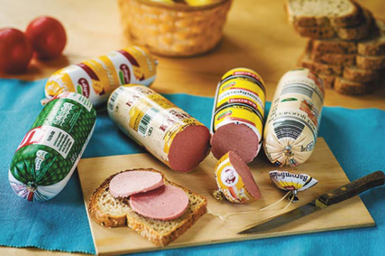 Német-magyar összefogás: nekimennek a vegánvirslinek