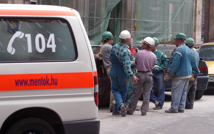 Szigorodnak a munkahelyi balesetek bejelentésének szabályai