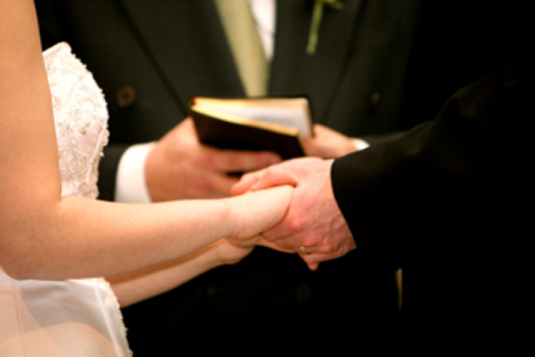 Férjhez mész jövőre? Így jósoltak nagyanyáink Luca-napon