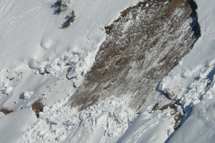 Több lavina sodort el túrázókat a Fogarasi-havasokban 
