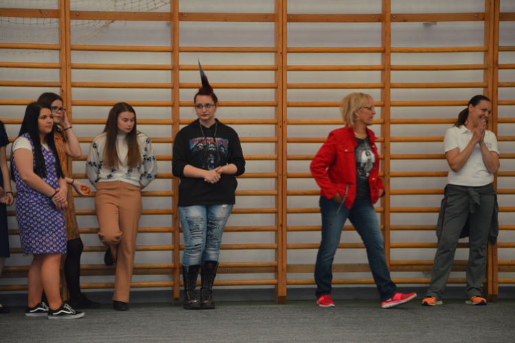 Seregszemle az 55 éves Közgében