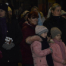 Felgyúlt a második gyertya is városunk adventi koszorúján