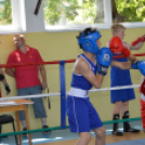 Záporoztak az ütések