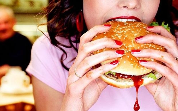 Ki­de­rült, miért vagy őrül­ten éhes, mi­köz­ben di­é­tá­zol