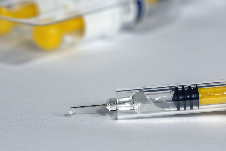Hétfőtől folytatódik a védőoltások beadása a hetedik osztályos tanulóknak