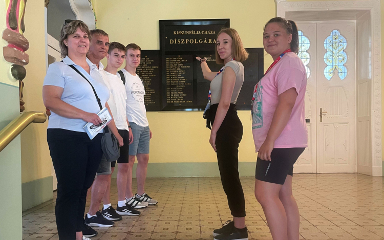 Közgés diákok segítik Kiskunfélegyháza új turisztikai arculatának kialakítását
