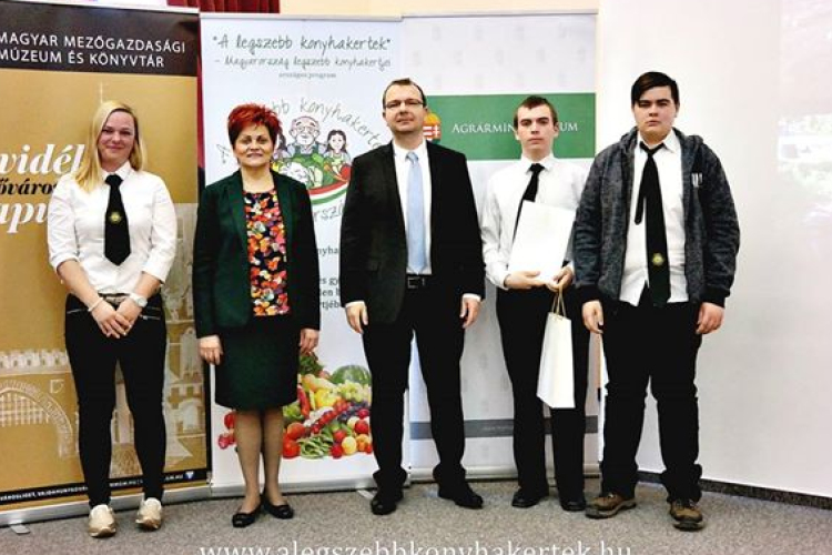 Díjazták a „kertmentőket”