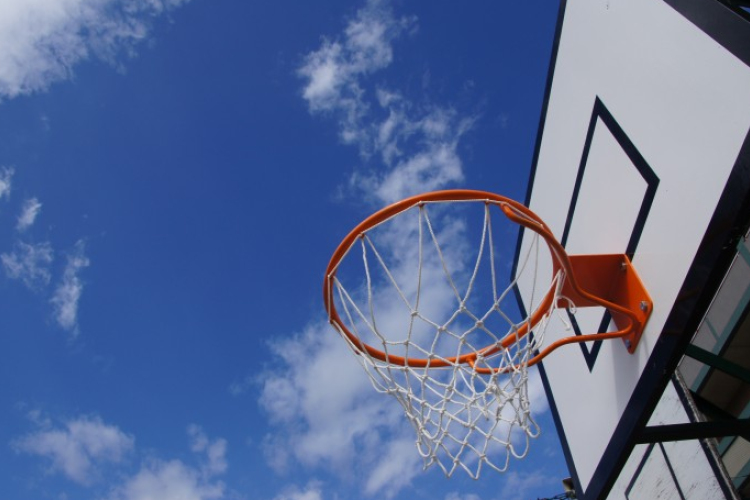 Elkészült a kosárlabda pálya