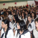 Szalagavató a Közgazdasági Szakközépiskolában