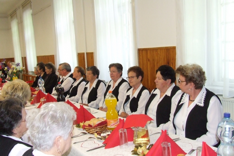 30 éves a Vöröskeresztes Nyugdíjas Klub