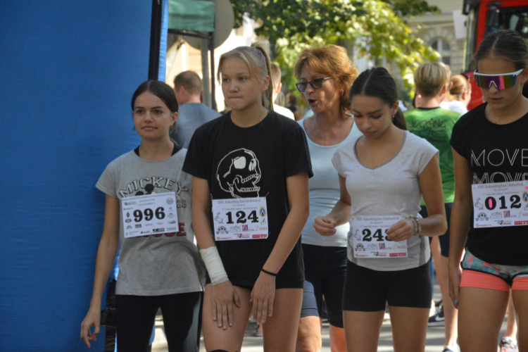 Lúdas Matyi futama utcai futóverseny a Libafesztiválon