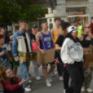 Együtt bolondoztak a végzős diákok