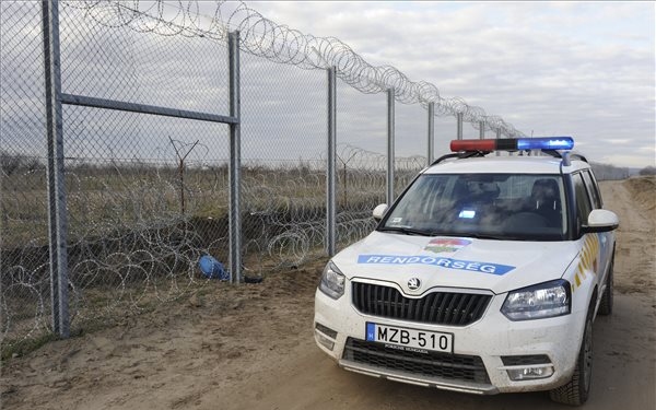 Idén már több mint tízezren lépték át a magyar határt
