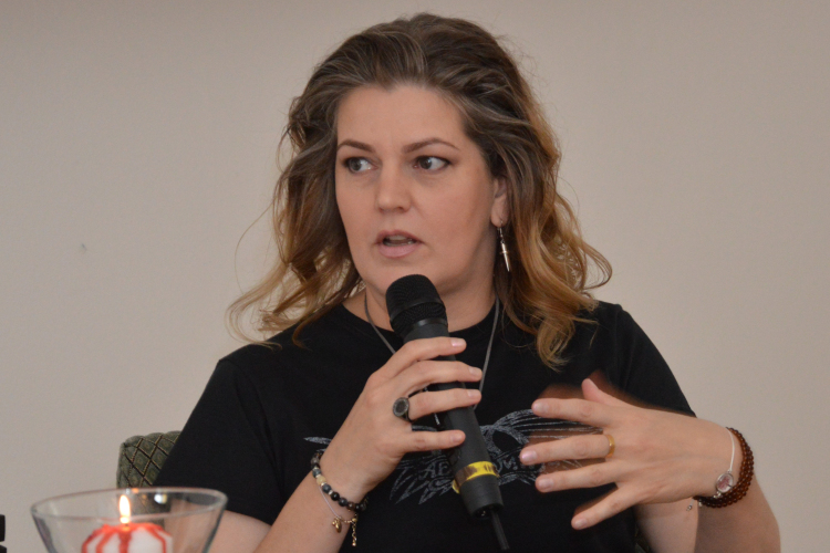 Egy romantikus vámpírregény-trilógia születése