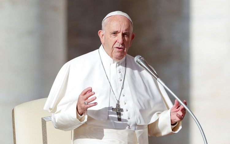 A valódi emberi közösségek fontosságát hangsúlyozta Ferenc pápa