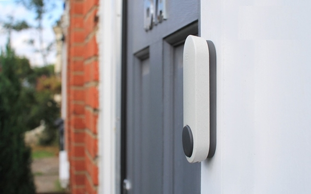Ilyen ajtócsengő kellene minden lakásba