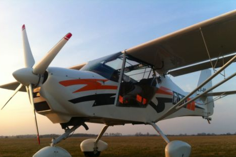 Könnyűszerkezetes repülővel repülné körbe a világot egy magyar pilóta
