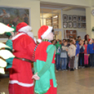 A GYIÖK Mikulása végiglátogatta az iskolákat