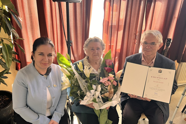 Gizike nénit 90. születésnapján köszöntötték