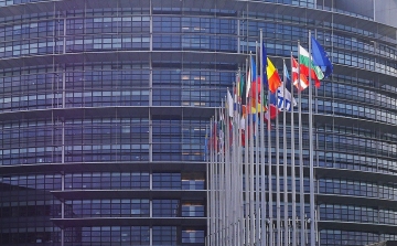 Vita alakulhat ki a migrációs politikáról az Európai Bizottságban