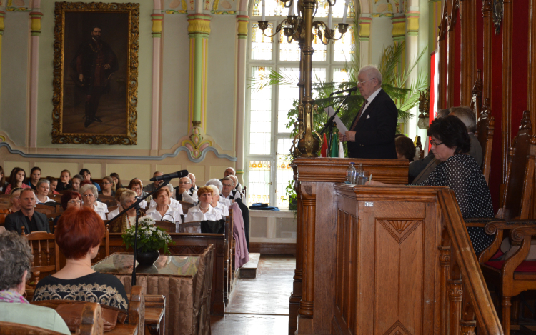 Békefa ültetéssel koronázták meg az eseményt