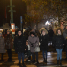 Lobog már az öröm lángja is