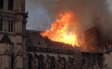 A Notre-Dame-ból elszállított műkincsek jól restaurálhatók lesznek