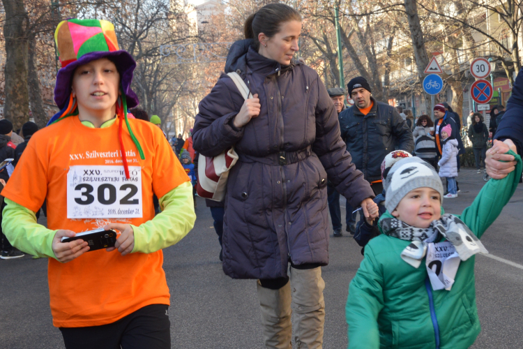 Rengetegen indultak az év utolsó futóversenyén
