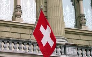 Kemény szavak a svájci jegybank elnöktől - készek akár negatív kamatot is bevezetni