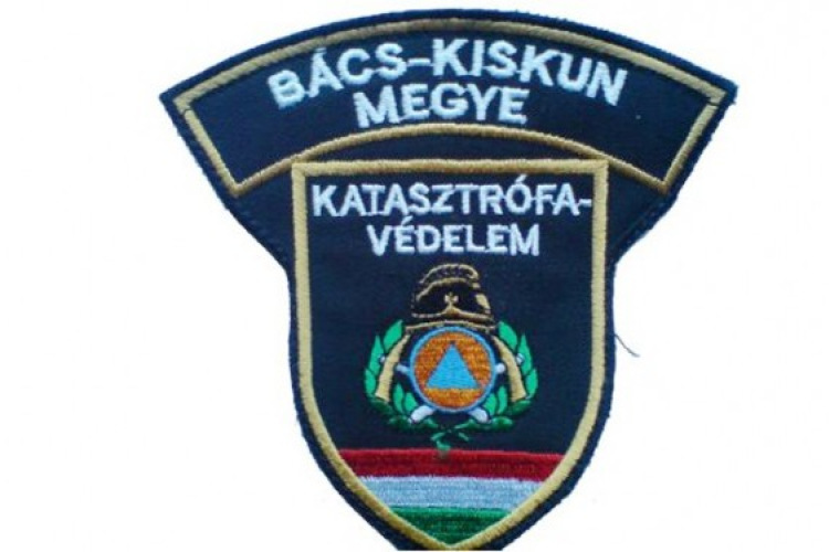 Fennakadt a kerítésen