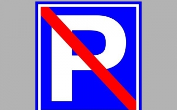 Az Oskola utcában tilos lesz a parkolás szerdán