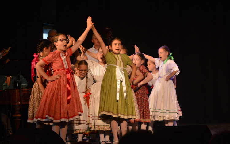 Tanév végi táncgálát tartottak a művelődési központban