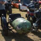 Verőfényes napsütés és remek hangulat az oldalkocsis motoros találkozón